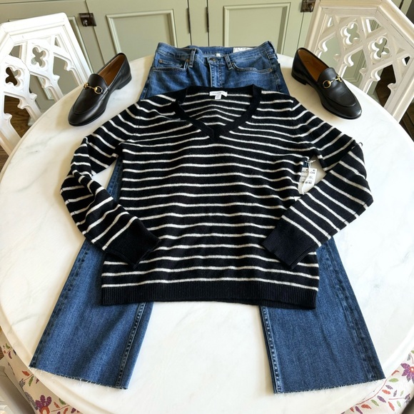 Nordstrom Cashmere Essential V-Neck Sweater Black and White Stripe Sz S - Picture 4 of 11